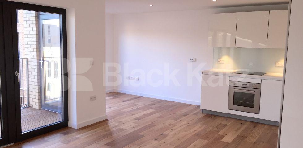 			UNDER OFFER , 2 Bedroom, 1 bath, 1 reception Apartment			 Bramah Road (Oval Quarter), Oval